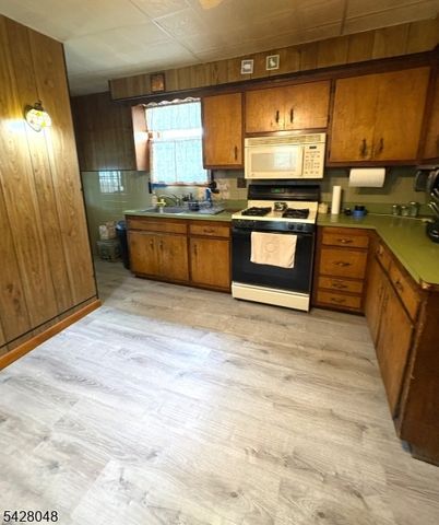 381 Highland Ave, Clifton City, NJ 07011