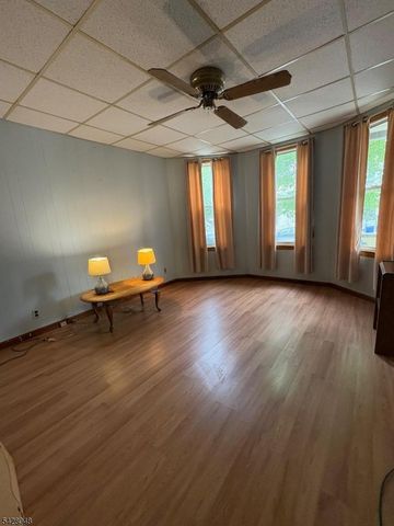 381 Highland Ave, Clifton City, NJ 07011