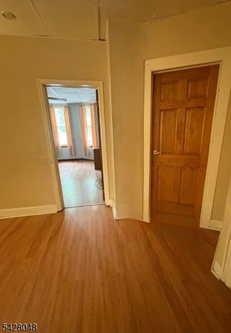 381 Highland Ave, Clifton City, NJ 07011