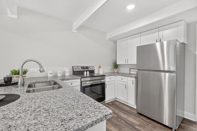 13 Chalet Dr, Manchester, TN 37355