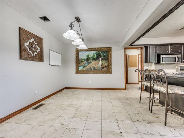 1613 Kingsgate Road, Oklahoma City, OK 73159