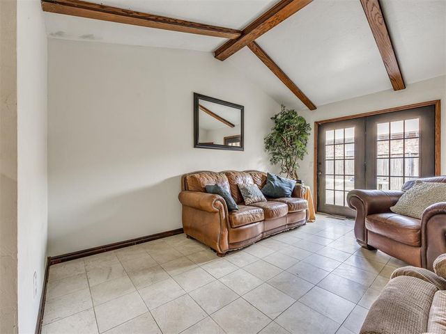 1613 Kingsgate Road, Oklahoma City, OK 73159