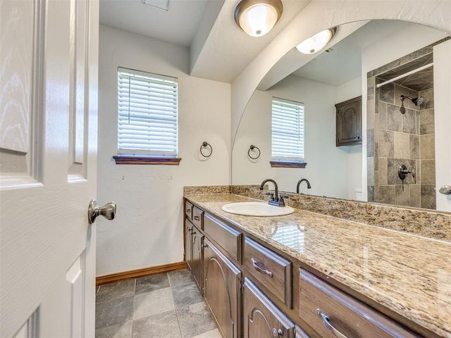 1613 Kingsgate Road, Oklahoma City, OK 73159