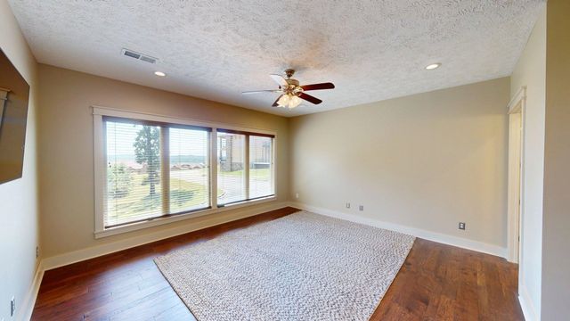 540 BREATHTAKING LOOP, Savannah, TN 38372
