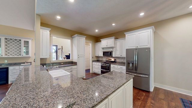 540 BREATHTAKING LOOP, Savannah, TN 38372