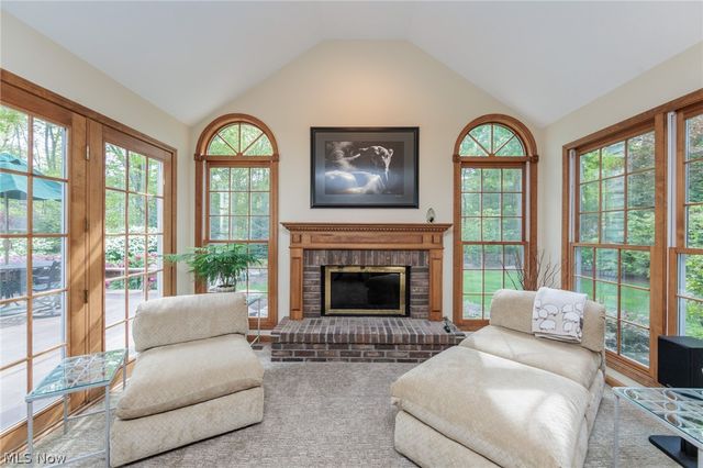 409 Avon Point Avenue, Avon Lake, OH 44012