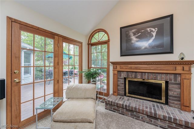 409 Avon Point Avenue, Avon Lake, OH 44012