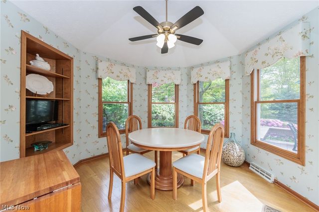 409 Avon Point Avenue, Avon Lake, OH 44012