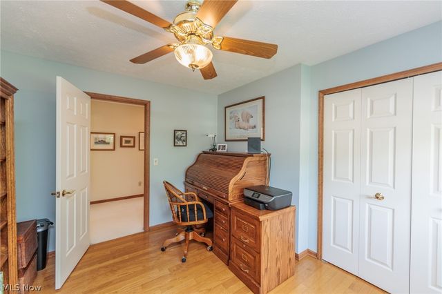 409 Avon Point Avenue, Avon Lake, OH 44012