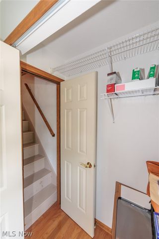 409 Avon Point Avenue, Avon Lake, OH 44012