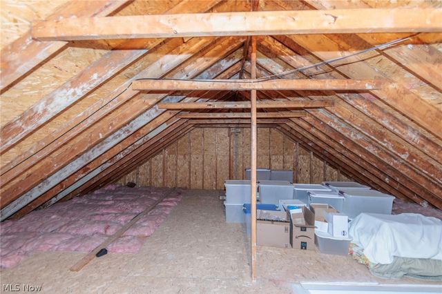 409 Avon Point Avenue, Avon Lake, OH 44012