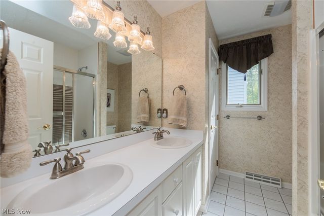 409 Avon Point Avenue, Avon Lake, OH 44012