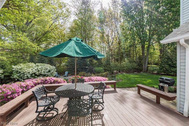 409 Avon Point Avenue, Avon Lake, OH 44012