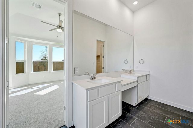 2812 Bergamot Drive, New Braunfels, TX 78130