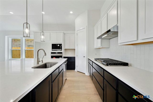 2812 Bergamot Drive, New Braunfels, TX 78130