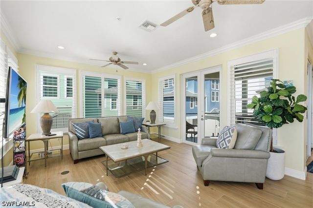 260 Key West CT, Fort Myers Beach, FL 33931