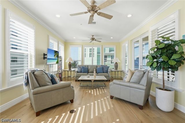 260 Key West CT, Fort Myers Beach, FL 33931