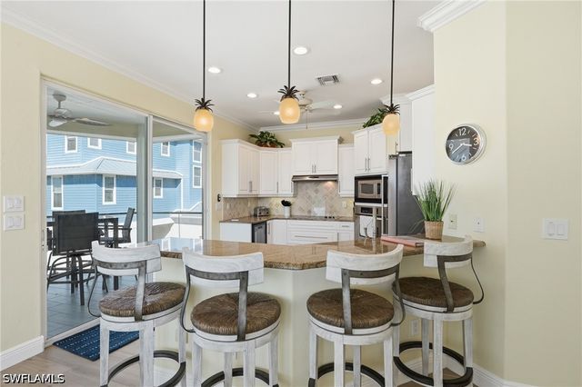 260 Key West CT, Fort Myers Beach, FL 33931