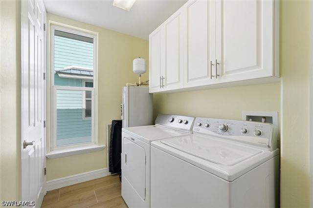 260 Key West CT, Fort Myers Beach, FL 33931