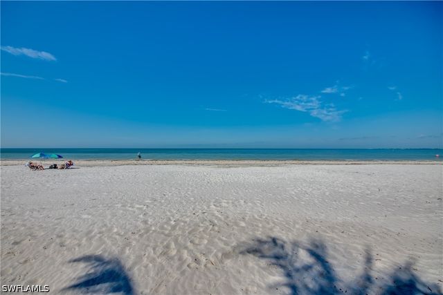 260 Key West CT, Fort Myers Beach, FL 33931