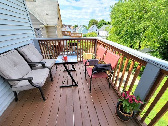 16 Leyden St 2, Medford, MA 02155