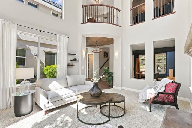 1808 Swan Falls Ln, Roseville, CA 95661