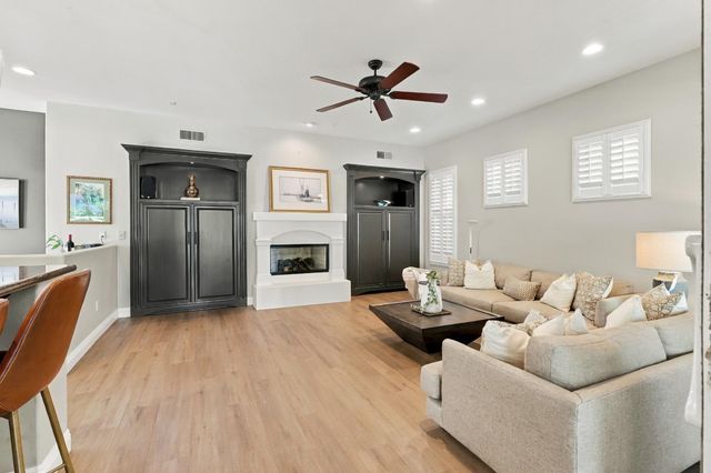 1808 Swan Falls Ln, Roseville, CA 95661