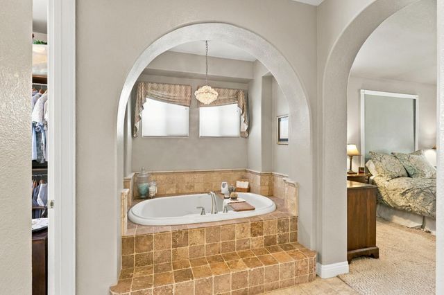 1808 Swan Falls Ln, Roseville, CA 95661