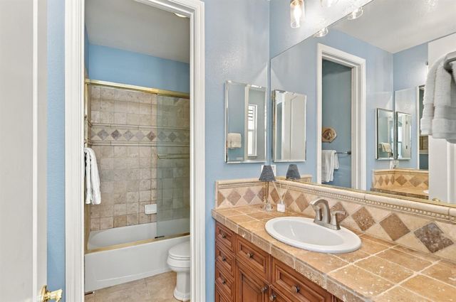 1808 Swan Falls Ln, Roseville, CA 95661