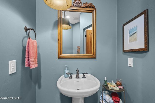 19 Calle Maria Elena, Tubac, AZ 85646