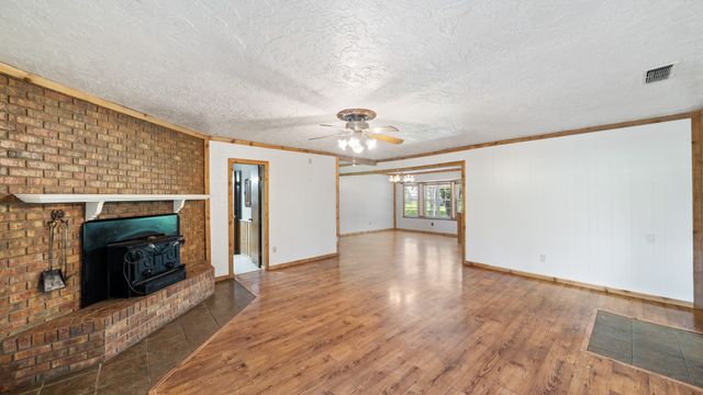 12010 County Road 4037, Kemp, TX 75143