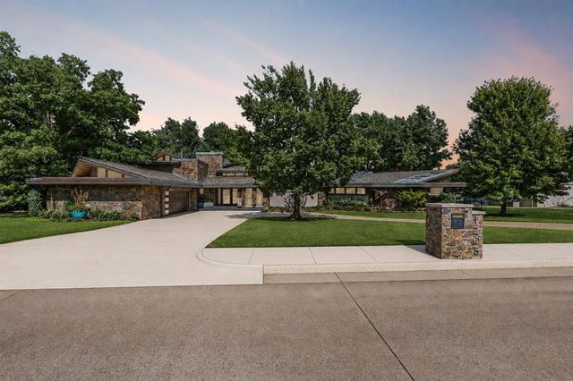1205 Oak Tree Drive, Edmond, OK 73025