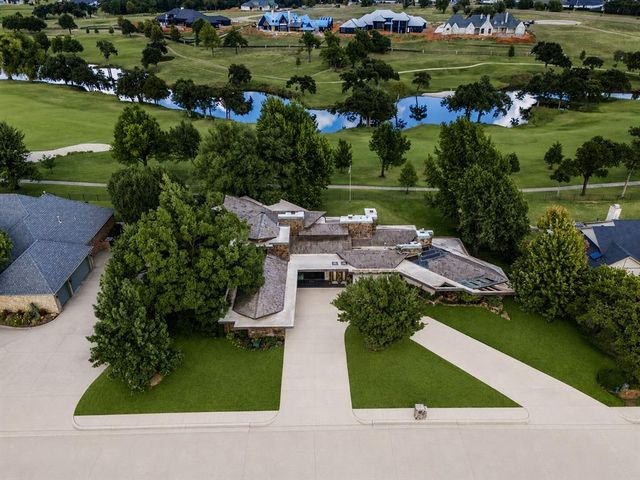 1205 Oak Tree Drive, Edmond, OK 73025