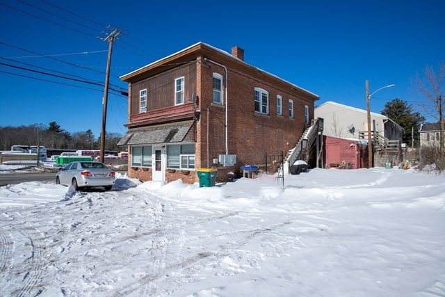 865 S Barre Rd, Barre, MA 01005