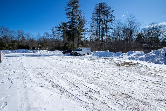 865 S Barre Rd, Barre, MA 01005