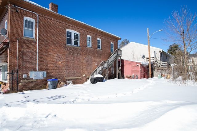 865 S Barre Rd, Barre, MA 01005