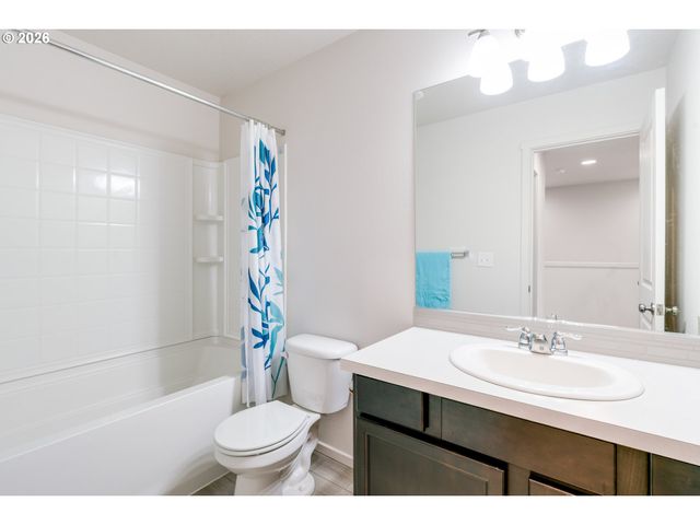 2210 Ne 115TH Ct 214, Vancouver, WA 98684