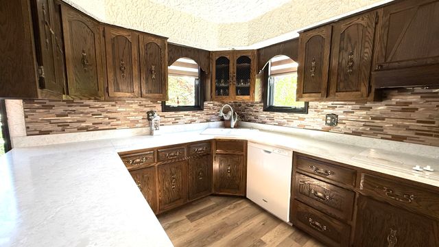 3218 Burr Oaks Drive, Joliet, IL 60431