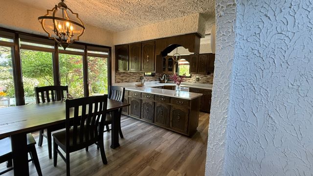 3218 Burr Oaks Drive, Joliet, IL 60431