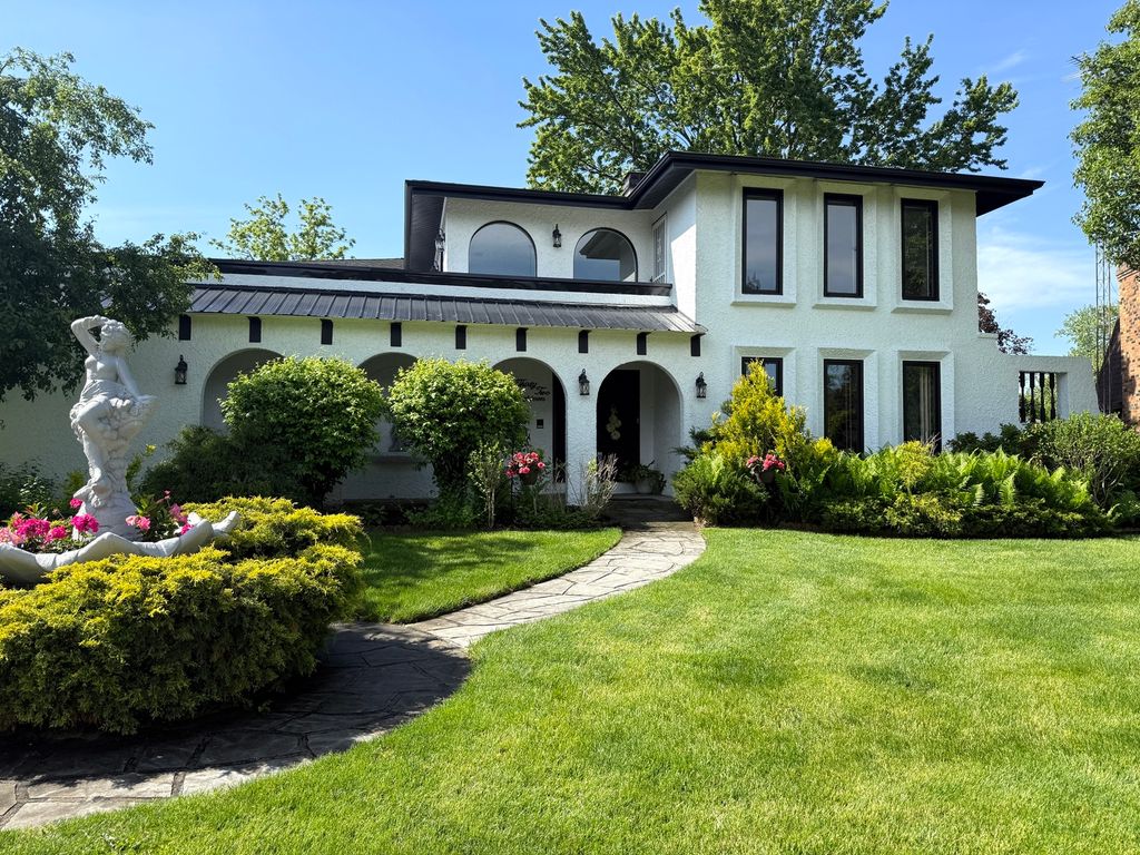 3218 Burr Oaks Drive, Joliet, IL 60431