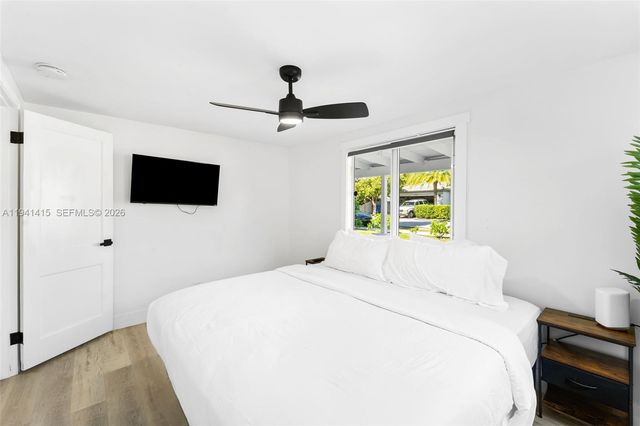 1464 NE 24th St, Wilton Manors, FL 33305