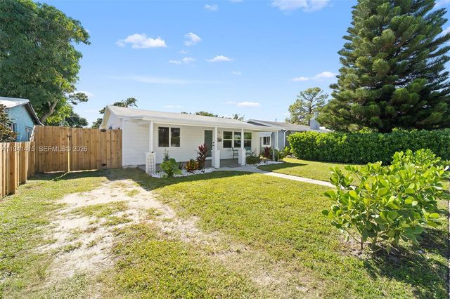 1464 NE 24th St, Wilton Manors, FL 33305