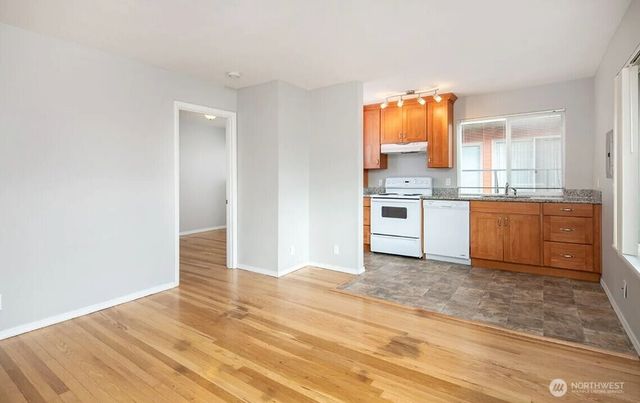 717 3rd Avenue N, Seattle, WA 98109