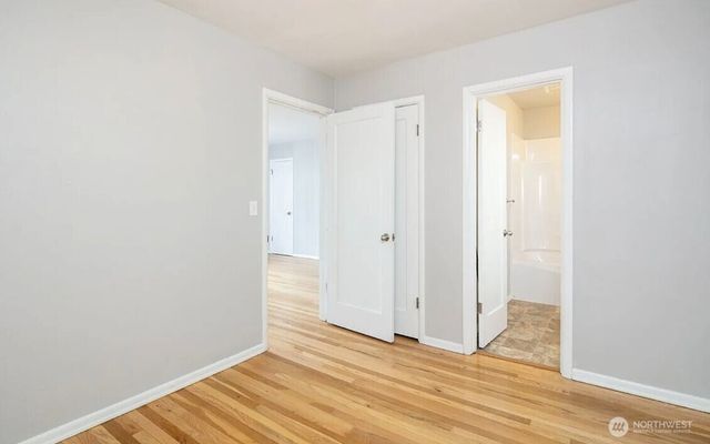 717 3rd Avenue N, Seattle, WA 98109