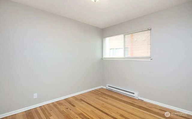 717 3rd Avenue N, Seattle, WA 98109