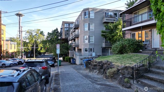 717 3rd Avenue N, Seattle, WA 98109