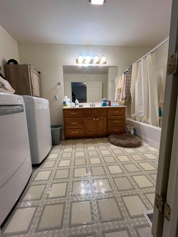 460 Bethel Avenue, Mammoth Spring, AR 72554