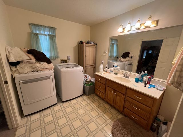 460 Bethel Avenue, Mammoth Spring, AR 72554