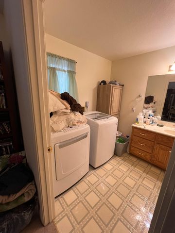 460 Bethel Avenue, Mammoth Spring, AR 72554