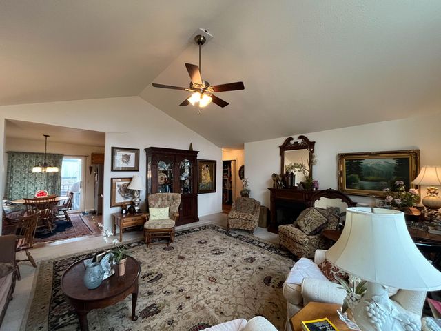 460 Bethel Avenue, Mammoth Spring, AR 72554